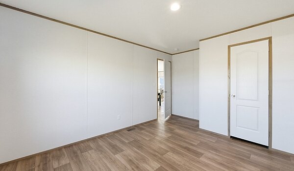 Phoenix / 32483B Interior 120341