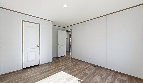 Phoenix / 32483B Interior 120343