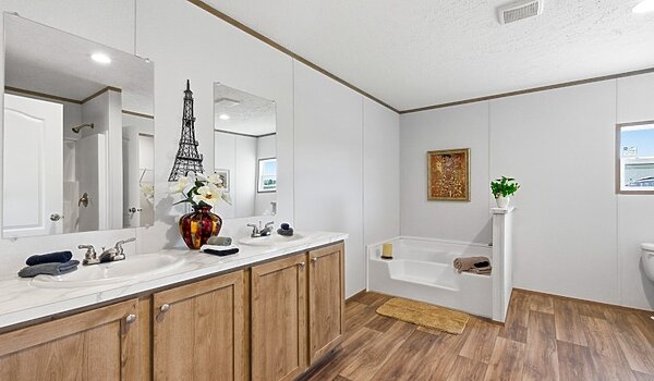 Phoenix / 32483B Interior 120344