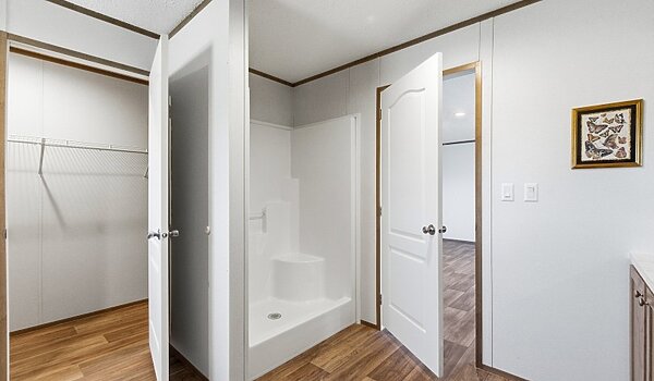 Phoenix / 32483B Interior 120345