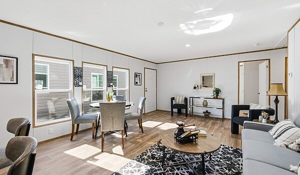 Phoenix / 32483B Interior 120333