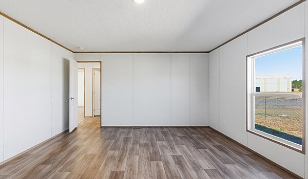 Phoenix / 32483B Interior 120339