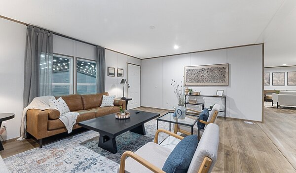 Phoenix / 32563A Interior 120358