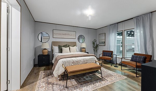 Phoenix / 32563A Interior 120359