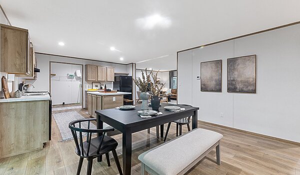 Phoenix / 32563A Interior 120352