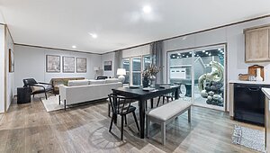 Phoenix / 32563A Interior 120354