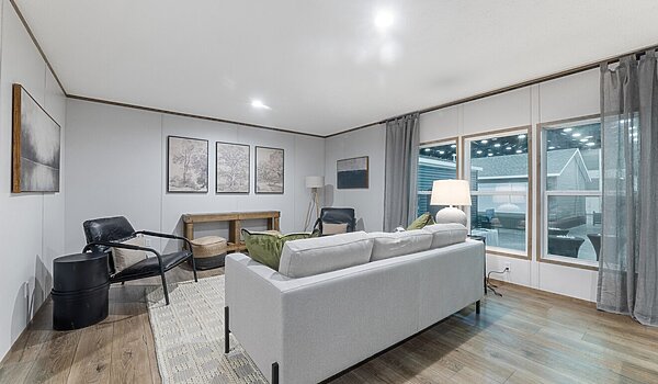 Phoenix / 32563A Interior 120355