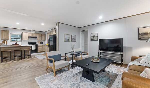 Phoenix / 32563A Interior 120356