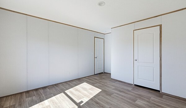 Phoenix / 32764A Interior 120381