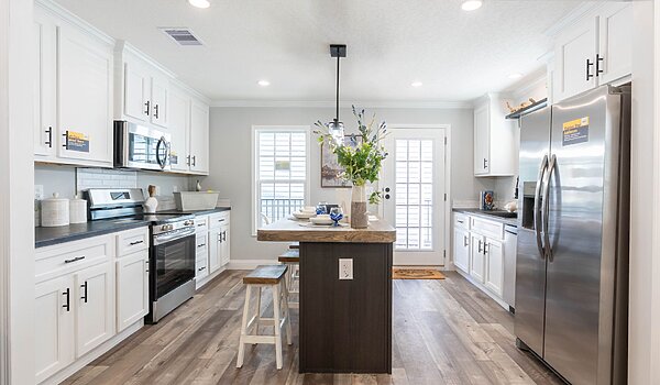 Lifestyle / The Retreat LY16642A Kitchen 126338