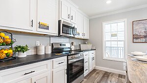 Lifestyle / The Retreat LY16642A Kitchen 126341