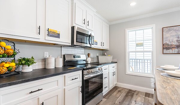 Lifestyle / The Retreat LY16642A Kitchen 126341