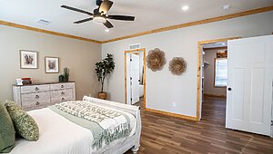 Lifestyle / The Satilla LY32764D Bedroom 126359