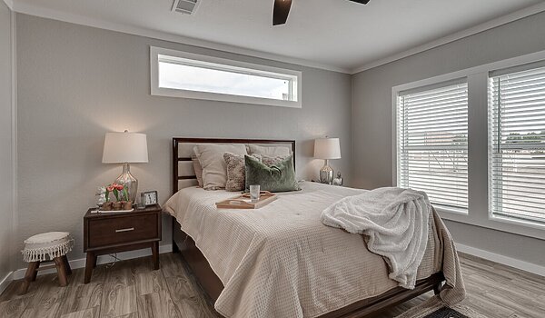 Alpha / Atmos 28603N Interior 134105