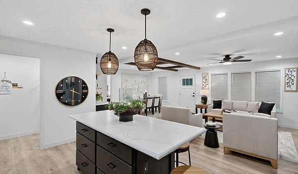 Alpha / Aura 28644N Interior 134121