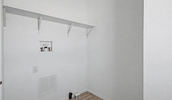Edge / EG-24523A Interior 129587
