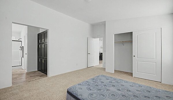 Edge / EG-28563C Interior 129643