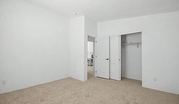 Edge / EG-28563C Interior 129645