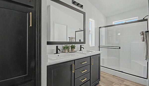 Edge / EG-28563C Interior 129647