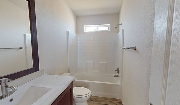 Edge / EG-28643B Bathroom 144644