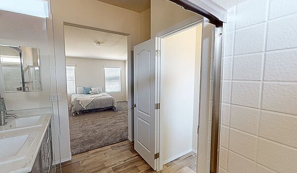Edge / EG-28643B Bathroom 144642