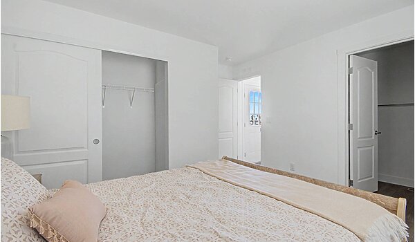 Velocity / VE-14764A Interior 129659