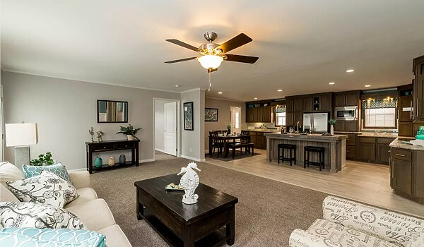 Essentials / E25211 Interior 116244