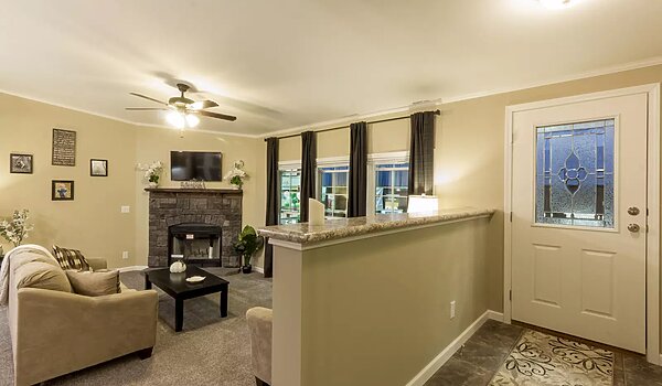 Essentials / A26006 Interior 116264