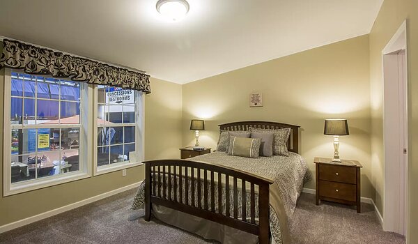 Essentials / A26006 Bedroom 116270
