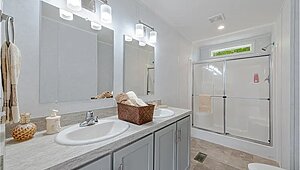 Essentials / A25211 Bathroom 116296