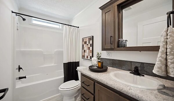 Essentials / 2856H32439 Bathroom 116313