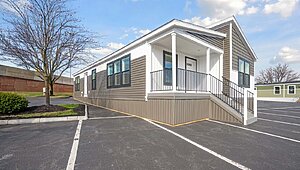 Essentials / 2856H32439 Exterior 116315