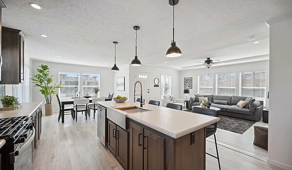 Essentials / 2856H32439 Kitchen 116307