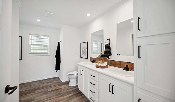 Essentials / 2856H32439 Bathroom 116311