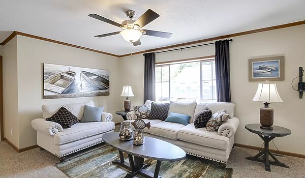 Essentials / A25609 Interior 116321