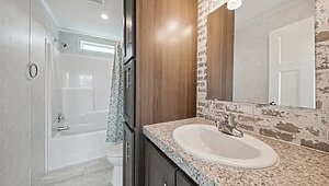 Essentials / 1666H22197 Bathroom 116349