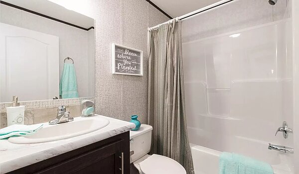 Essentials / A25002 Bathroom 116358