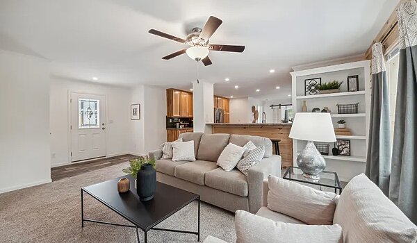 Essentials / 2864H32373 Interior 116362
