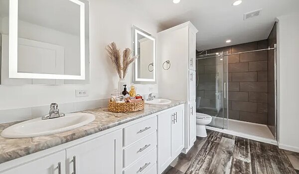 Essentials / 2864H32373 Bathroom 116370