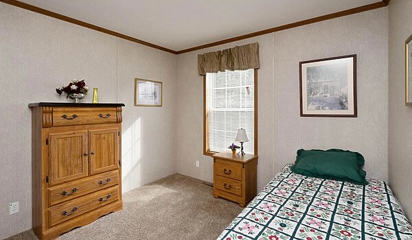 Essentials / 46427 Bedroom 116382