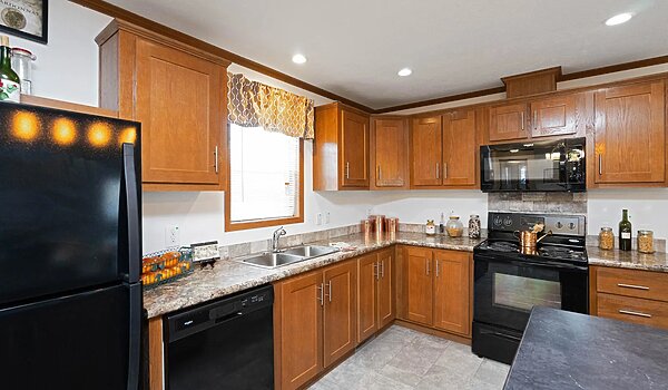 Essentials / 46427 Kitchen 116378