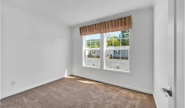 Essentials / A26010 Bedroom 116460