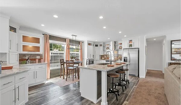 Essentials / A26010 Kitchen 116456