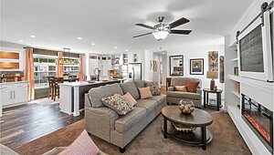 Essentials / A26010 Interior 116458