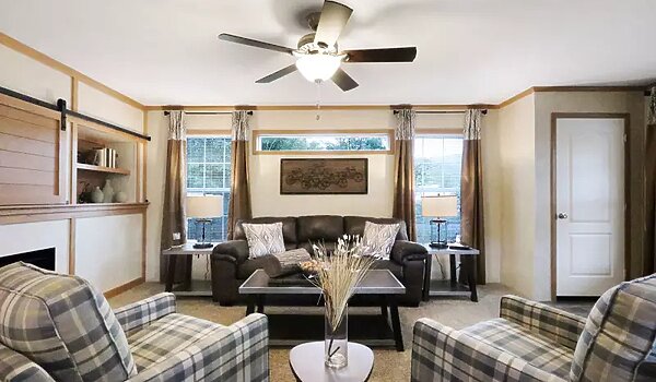 Essentials / A25216 Interior 116476