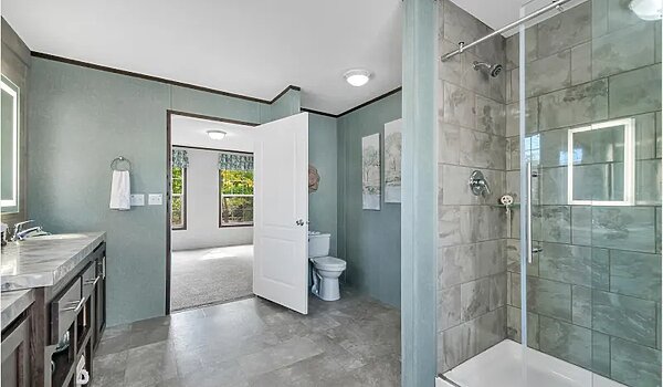 Essentials / A25615 Bathroom 116495