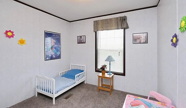Essentials / L27607 Bedroom 116508