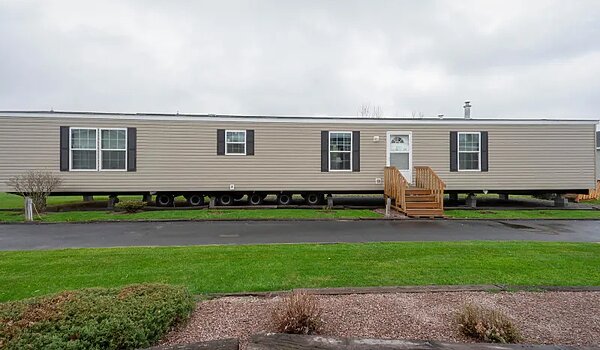 Essentials / L27607 Exterior 116512