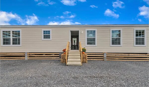 Essentials / L27618 Exterior 116525