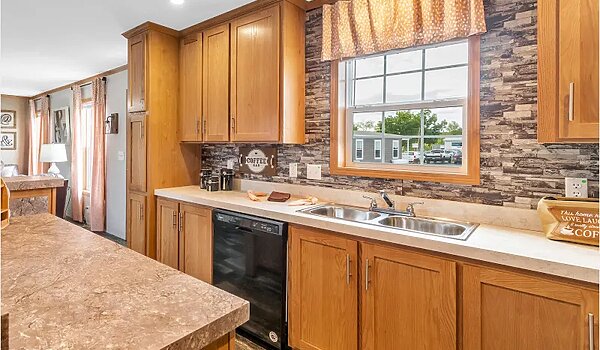 Essentials / L27618 Kitchen 116516